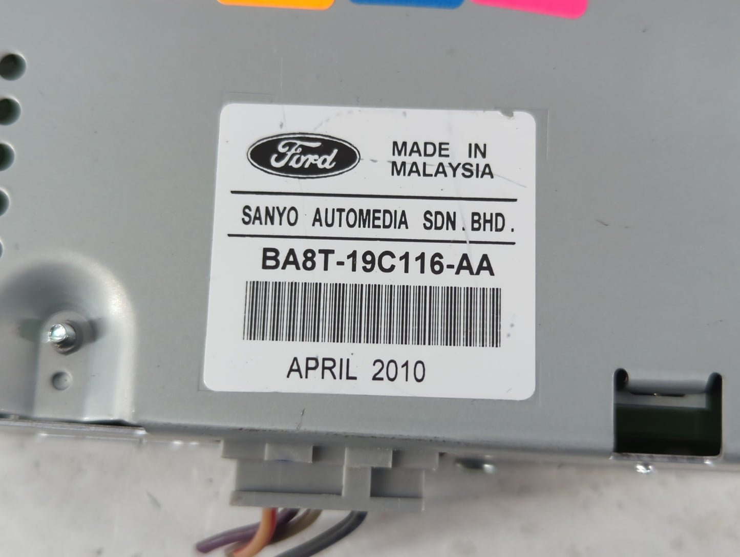 2011-2012 Ford Flex Radio AM FM Cd Player Receiver Replacement P/N:BA8T-19C116-AA Fits Fits 2011 2012 OEM Used Auto Parts - Oemusedautoparts1.com