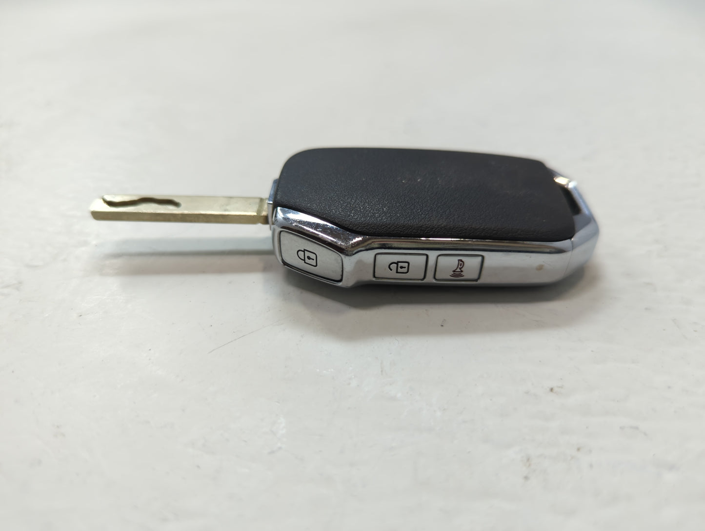 Kia Sportage Keyless Entry Remote Fob SY5SKRGE03 95430-R0000 3 buttons - Oemusedautoparts1.com