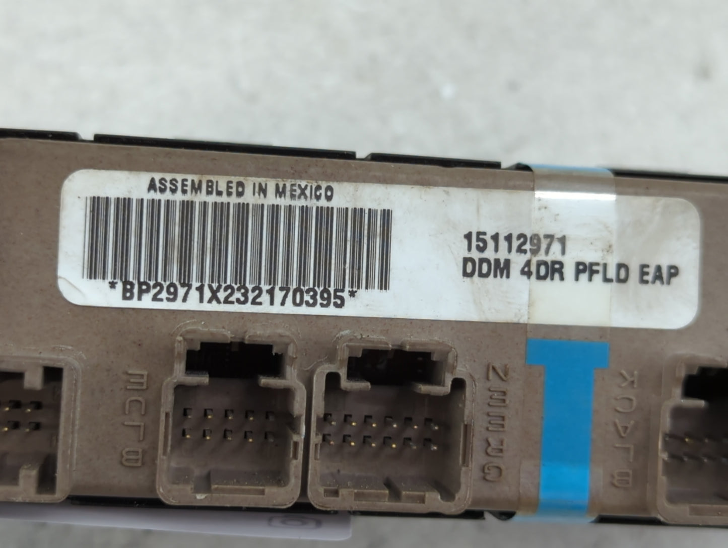 2003-2006 Chevrolet Tahoe Master Power Window Switch Replacement Driver Side Left P/N:15112971 Fits Fits 2003 2004 2005 2006 OEM Used Auto Parts
