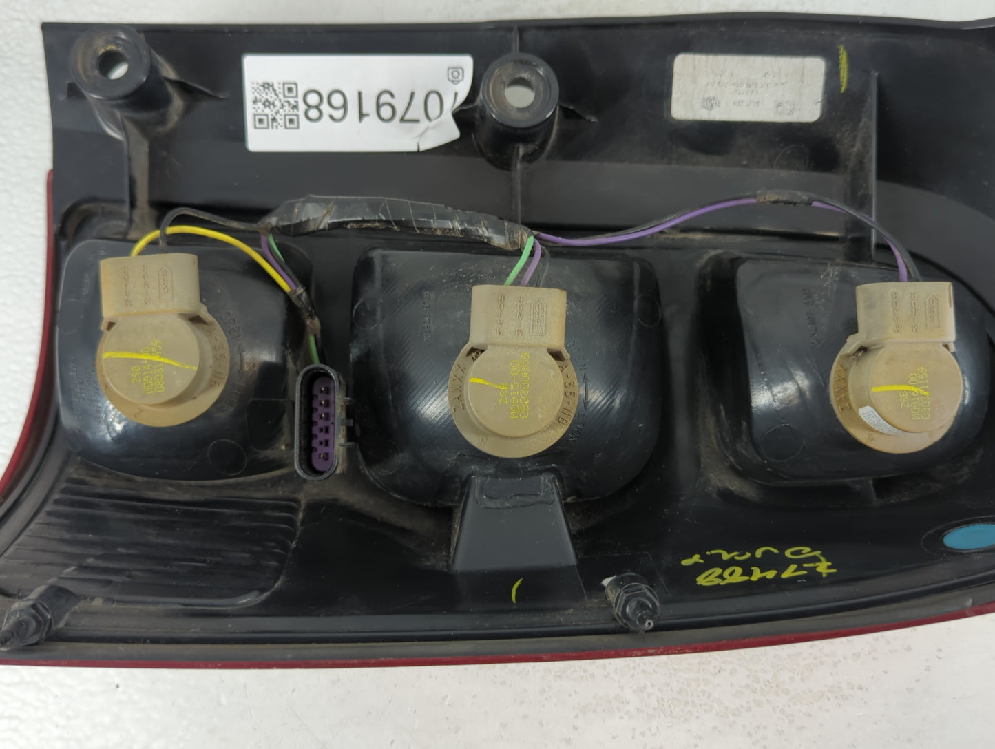2005-2009 Chevrolet Uplander Tail Light Assembly Driver Left OEM Fits Fits 2005 2006 2007 2008 2009 OEM Used Auto Parts - Oemusedautoparts1.com