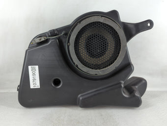 compare product 2009 Lincoln Mkx Speaker/subwoofer