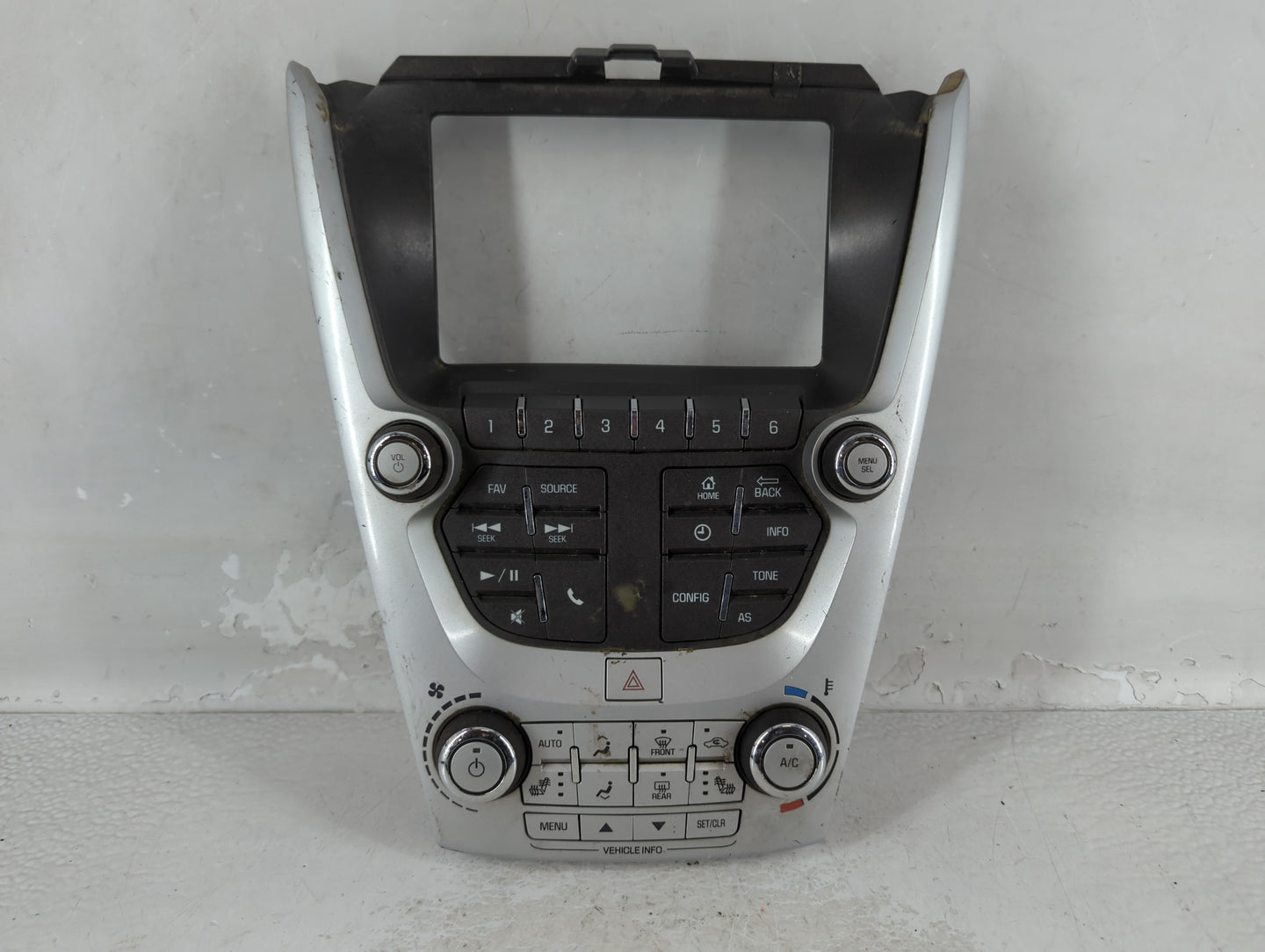 2007-2009 Cadillac Dts Radio AM FM Cd Player Receiver Replacement P/N:84096689 Fits Fits 2007 2008 2009 OEM Used Auto Parts - Oemusedautoparts1.com
