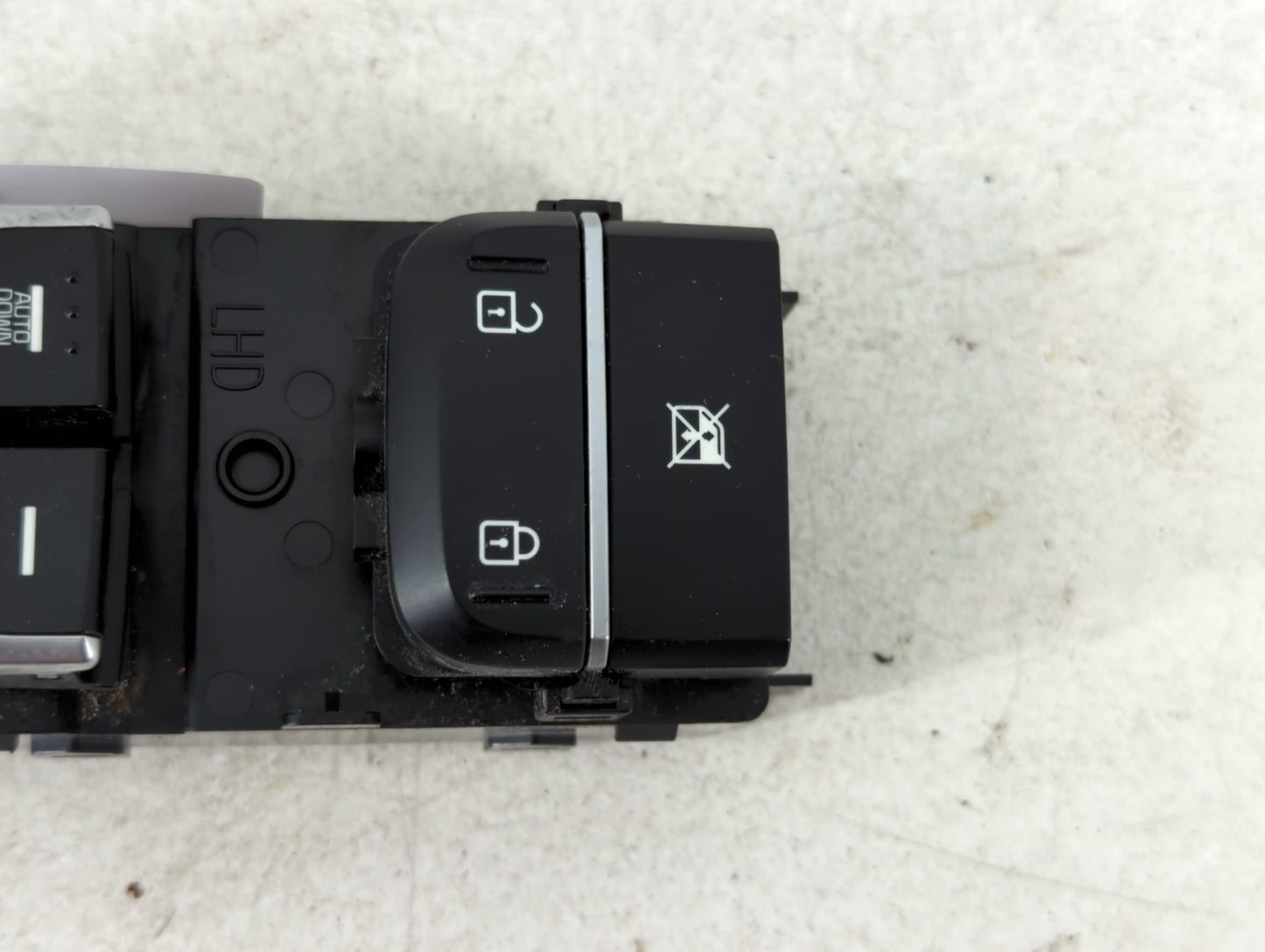 2016-2020 Kia Optima Master Power Window Switch Replacement Driver Side Left P/N:93570D4000SH6 Fits Fits 2016 2017 2018 2019 2020 OEM Used Auto Parts - Oemusedautoparts1.com
