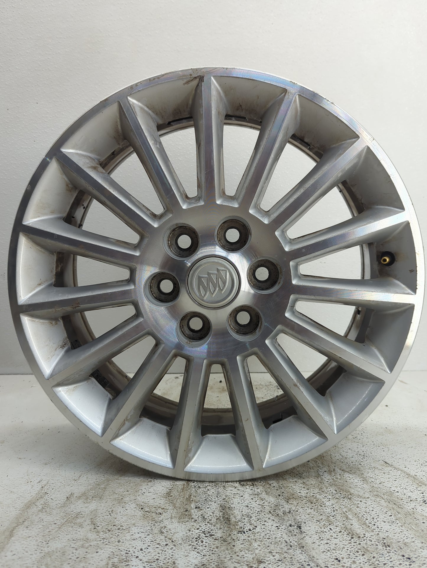 2008-2012 Buick Enclave Oem Wheel Rim - Oemusedautoparts1.com