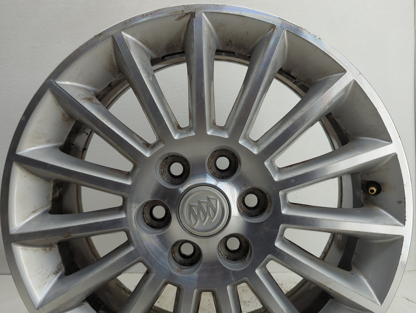2008-2012 Buick Enclave Oem Wheel Rim - Oemusedautoparts1.com