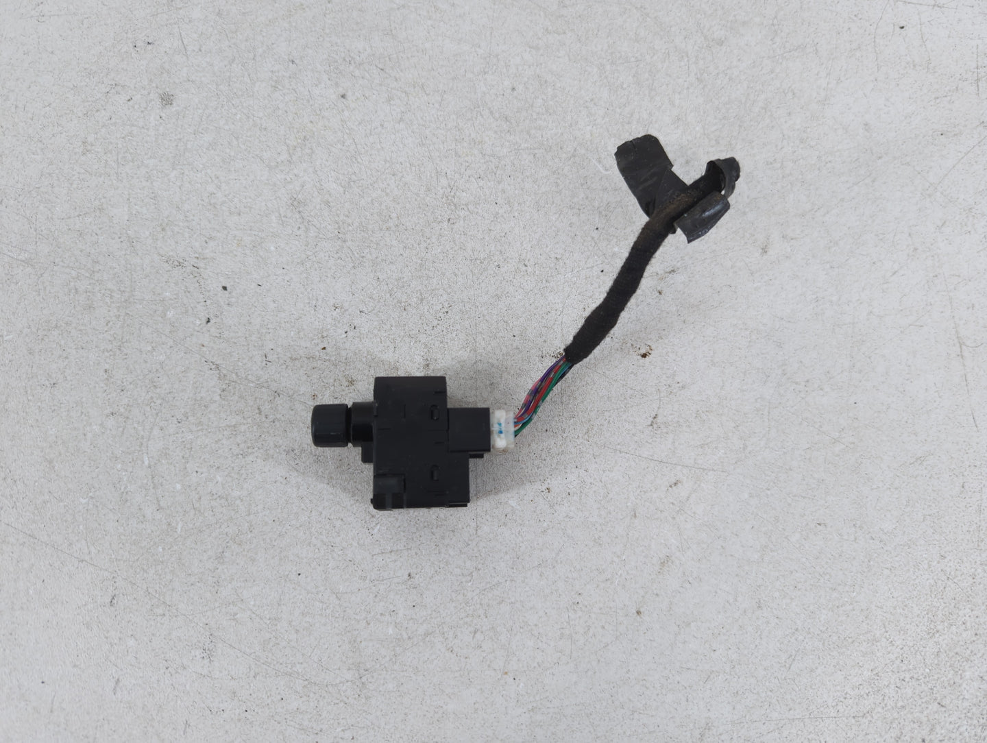 2007-2013 Nissan Altima Master Power Window Switch Replacement Driver Side Left Fits Fits 2007 2008 2009 2010 2011 2012 2013 OEM Used Auto Parts - Oemusedautoparts1.com