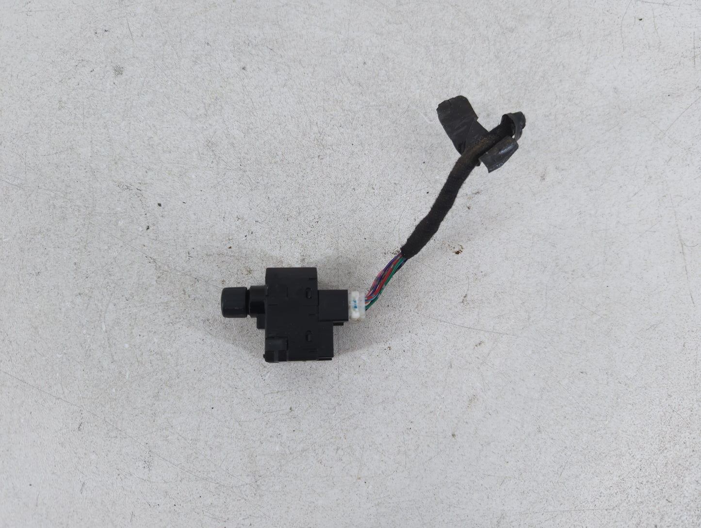 2007-2013 Nissan Altima Master Power Window Switch Replacement Driver Side Left Fits Fits 2007 2008 2009 2010 2011 2012 2013 OEM Used Auto Parts - Oemusedautoparts1.com