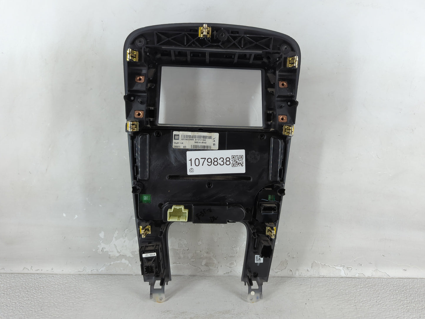 2011 Chevrolet Volt Radio AM FM Cd Player Receiver Replacement P/N:22850070 Fits OEM Used Auto Parts - Oemusedautoparts1.com