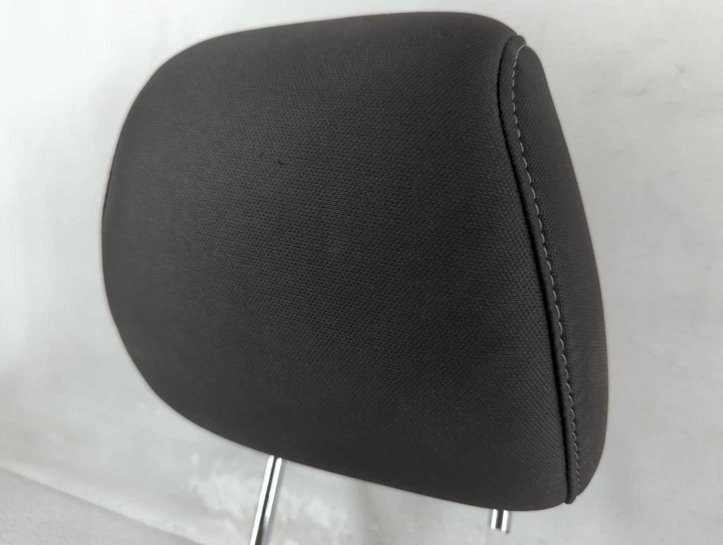 2013-2016 Ford Taurus Headrest Head Rest Rear Seat Fits Fits 2013 2014 2015 2016 OEM Used Auto Parts - Oemusedautoparts1.com