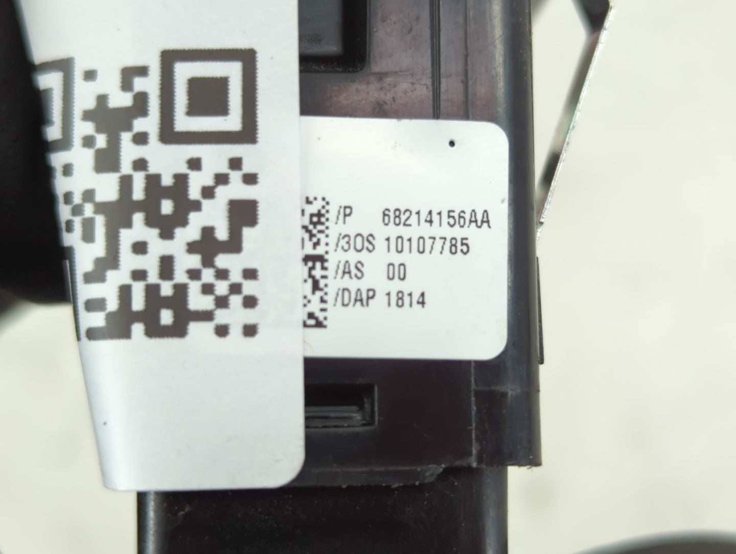 2015-2017 Chrysler 200 Master Power Window Switch Replacement Driver Side Left P/N:68214156AA Fits OEM Used Auto Parts - Oemusedautoparts1.com