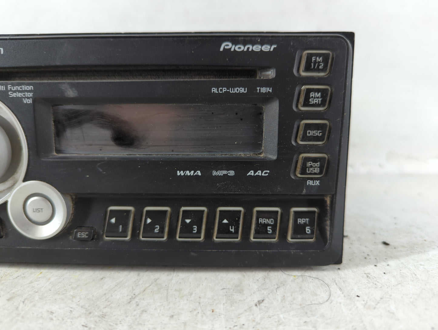 2008-2014 Scion Xb Radio AM FM Cd Player Receiver Replacement P/N:PT546-00100 Fits OEM Used Auto Parts - Oemusedautoparts1.com