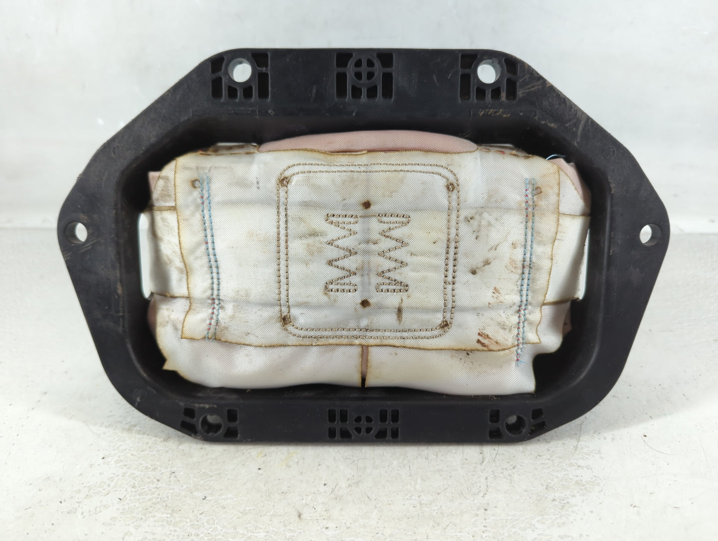 2014-2020 Chevrolet Impala Air Bag Passenger Right Dashboard OEM P/N:23171897 Fits Fits 2014 2015 2016 2017 2018 2019 2020 OEM Used Auto Parts - Oemusedautoparts1.com
