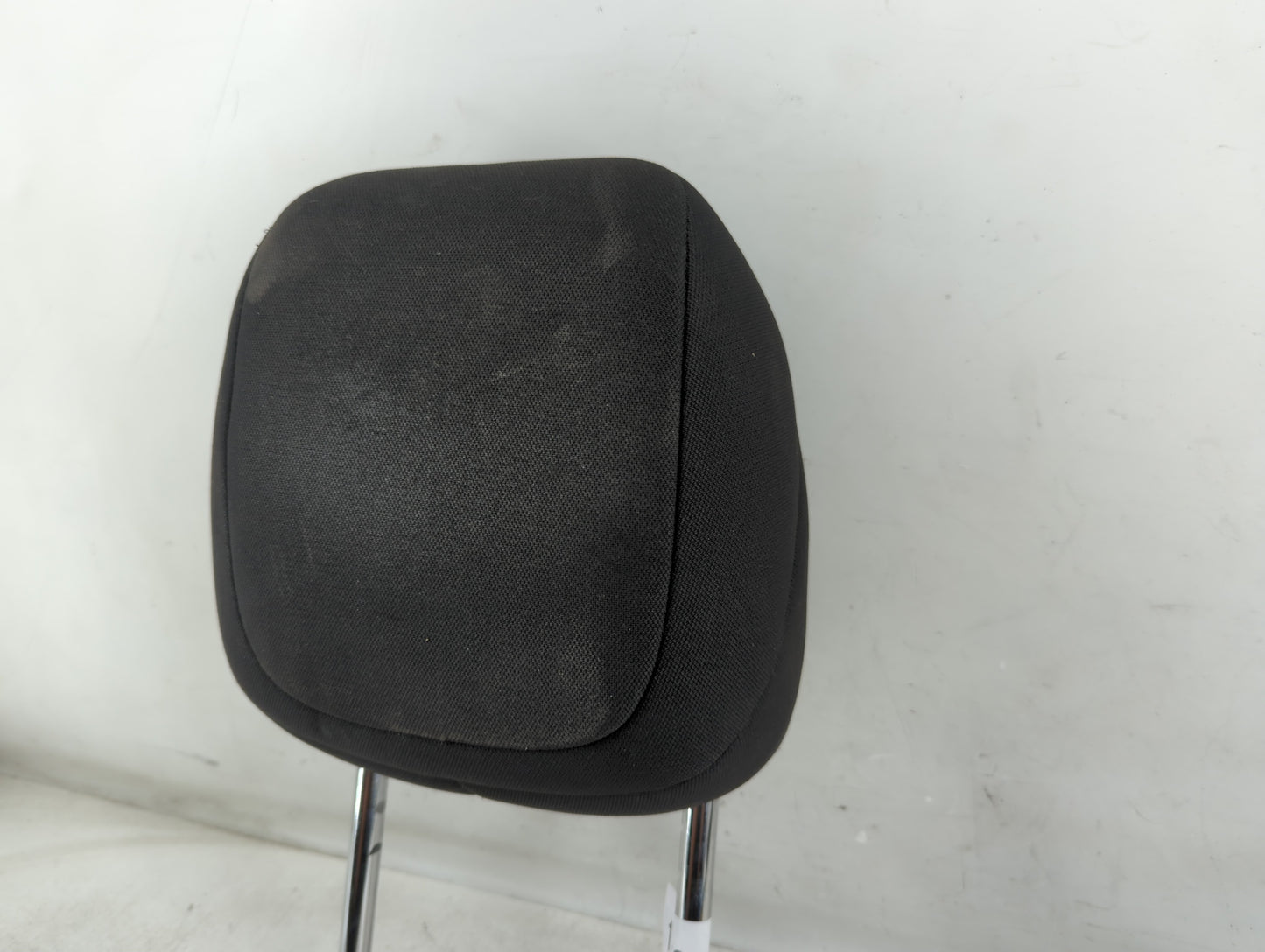 2003-2007 Chevrolet Silverado 1500 Headrest Head Rest Front Driver Passenger Seat Fits Fits 2003 2004 2005 2006 2007 OEM Used Auto Parts - Oemusedautoparts1.com