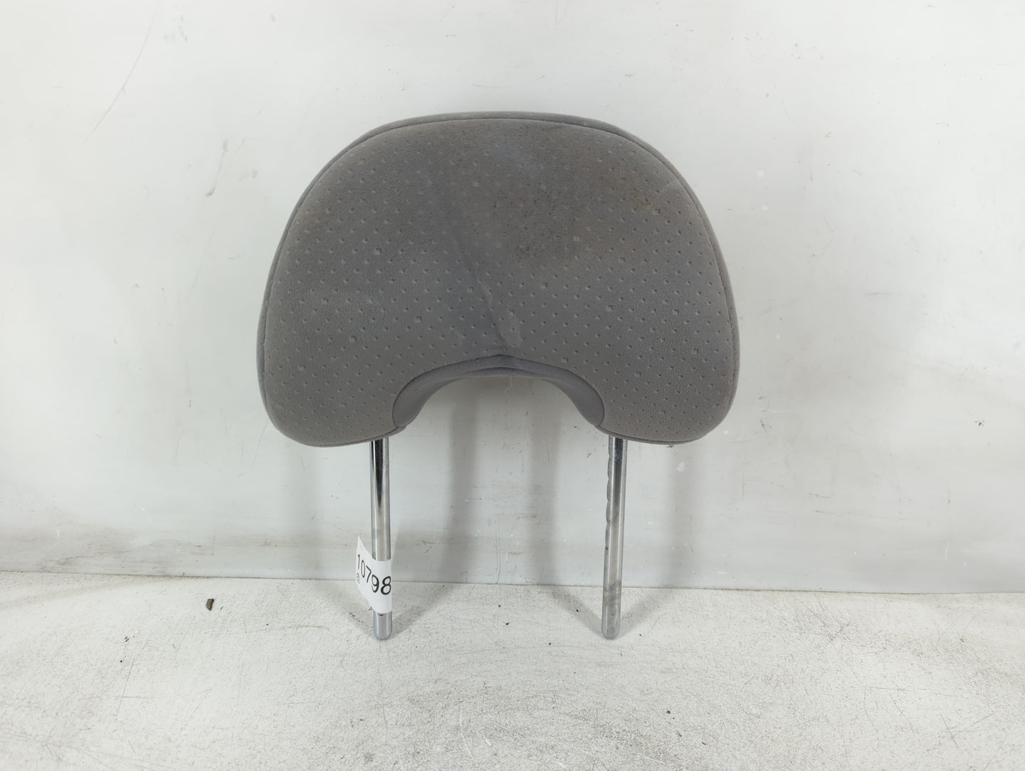 2004-2005 Toyota Prius Headrest Head Rest Front Driver Passenger Seat Fits Fits 2004 2005 OEM Used Auto Parts - Oemusedautoparts1.com