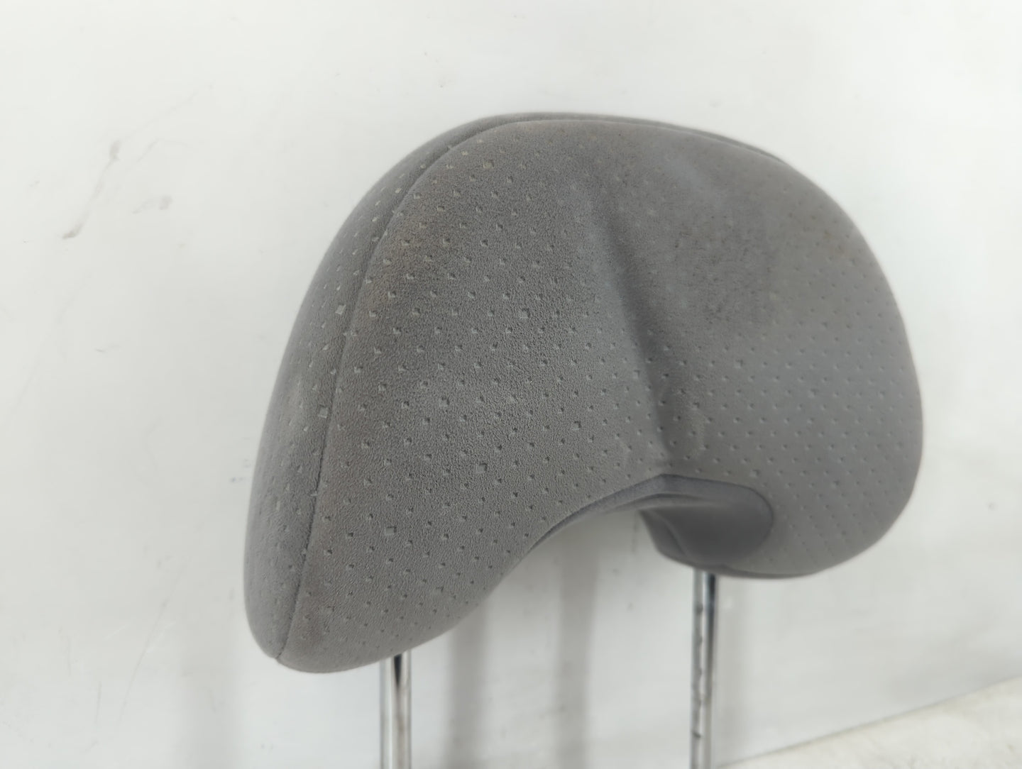 2004-2005 Toyota Prius Headrest Head Rest Front Driver Passenger Seat Fits Fits 2004 2005 OEM Used Auto Parts - Oemusedautoparts1.com