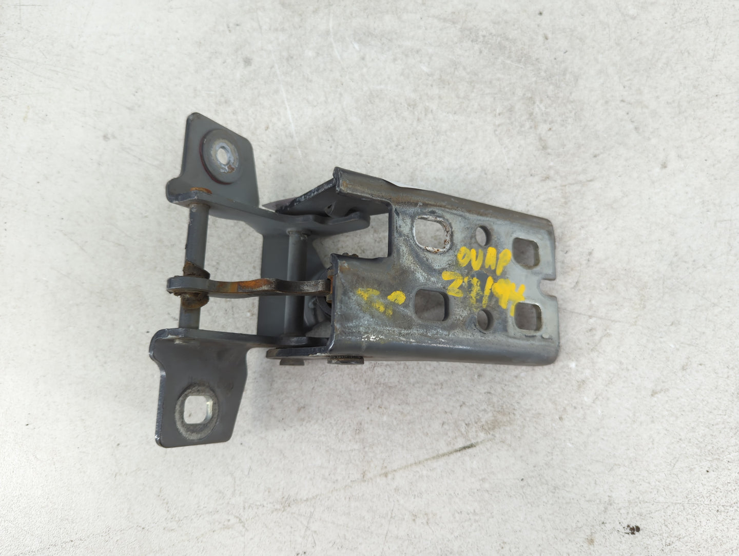 2003 Dodge Durango Driver Left Hood Hinge - Oemusedautoparts1.com