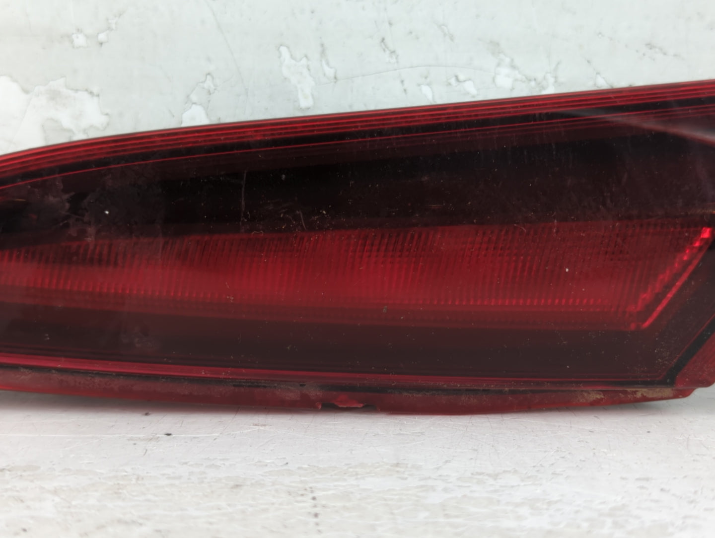 2014-2017 Buick Regal Tail Light Assembly Passenger Right OEM P/N:22756314 Fits Fits 2014 2015 2016 2017 OEM Used Auto Parts - Oemusedautoparts1.com