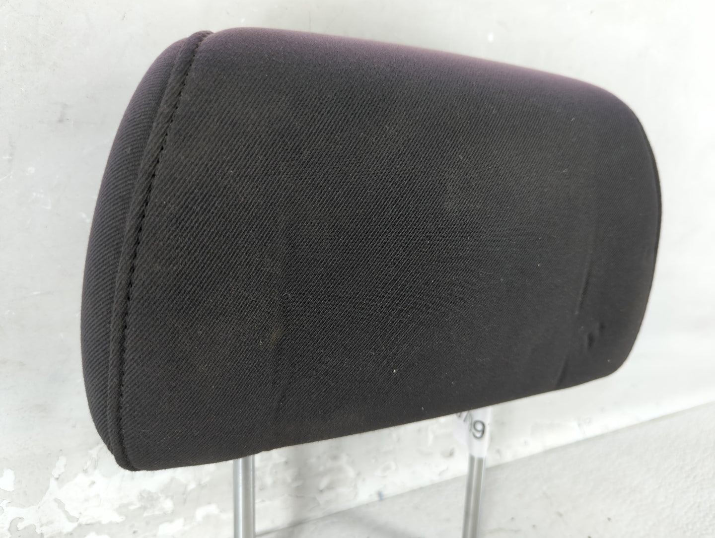 2008-2009 Pontiac G6 Headrest Head Rest Rear Seat Fits Fits 2008 2009 OEM Used Auto Parts - Oemusedautoparts1.com