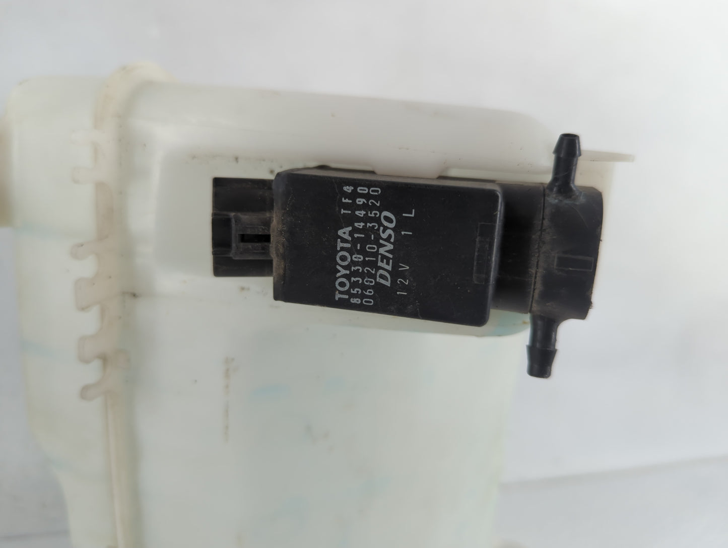 1999-2003 Lexus Rx300 Windshield Washer Fluid Reservoir Bottle Oem