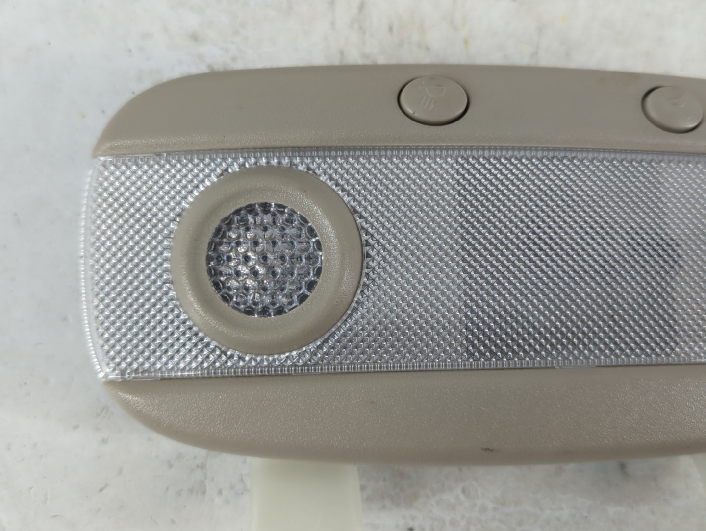 2010 Ford Taurus DOME LIGHT - Oemusedautoparts1.com
