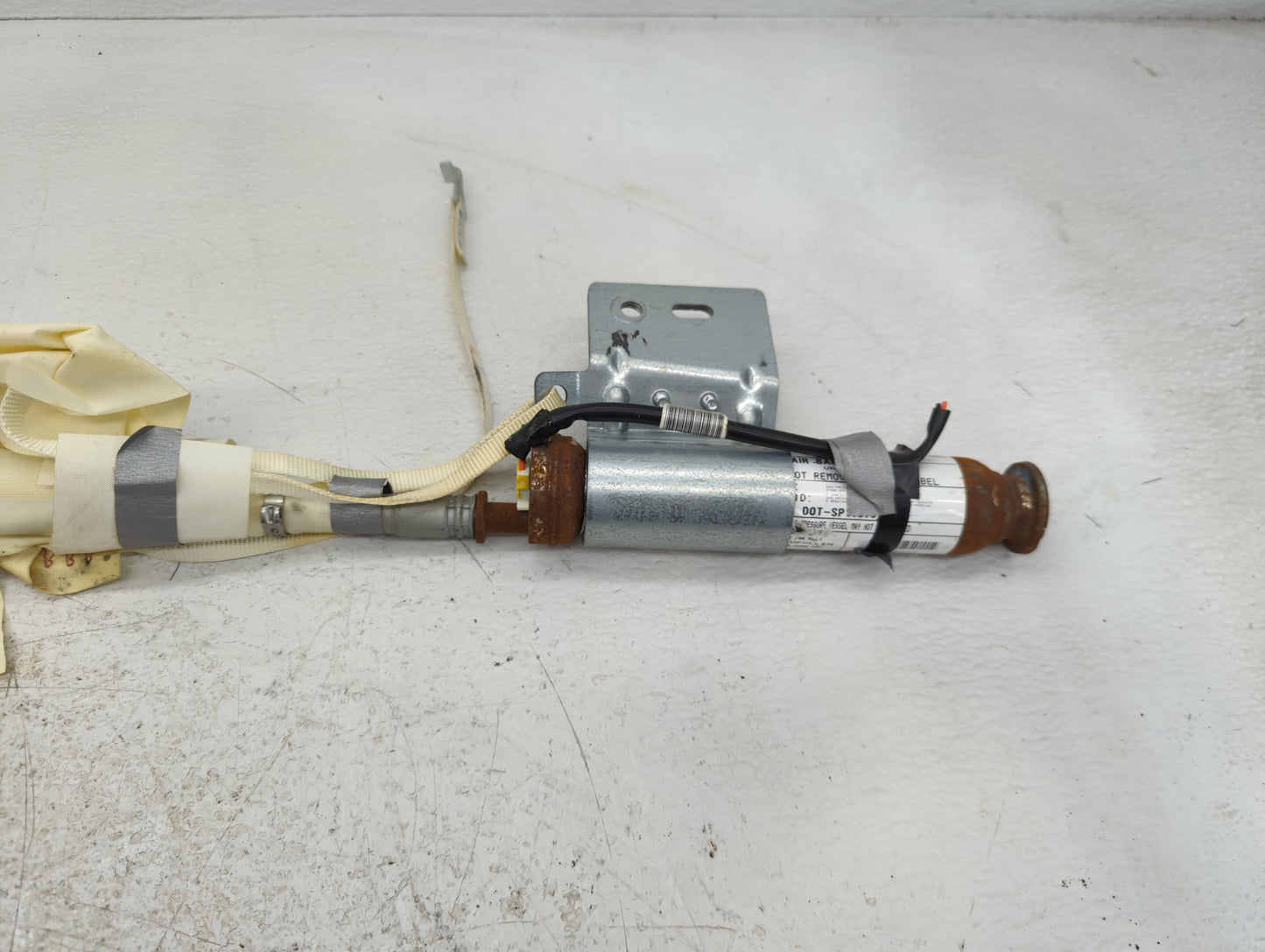 2010-2011 Jeep Liberty Passenger Curtain Air Bag Oem - Oemusedautoparts1.com