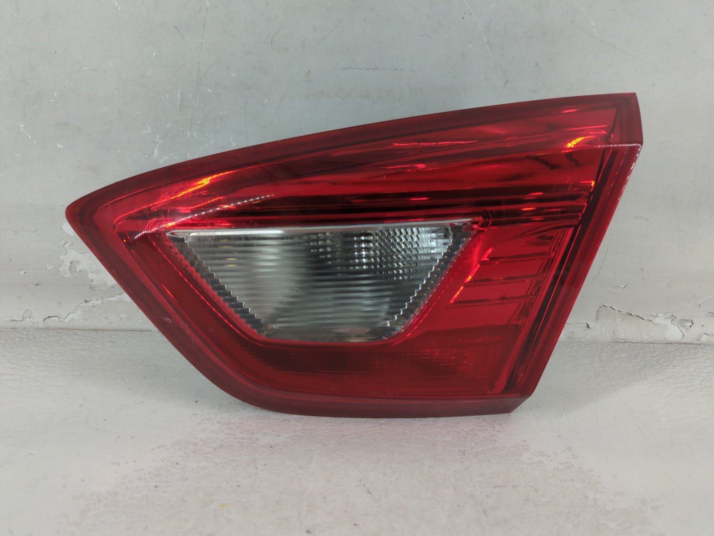 2016 Chevrolet Cruze Tail Light Assembly Driver Left OEM P/N:84075815 Fits OEM Used Auto Parts - Oemusedautoparts1.com