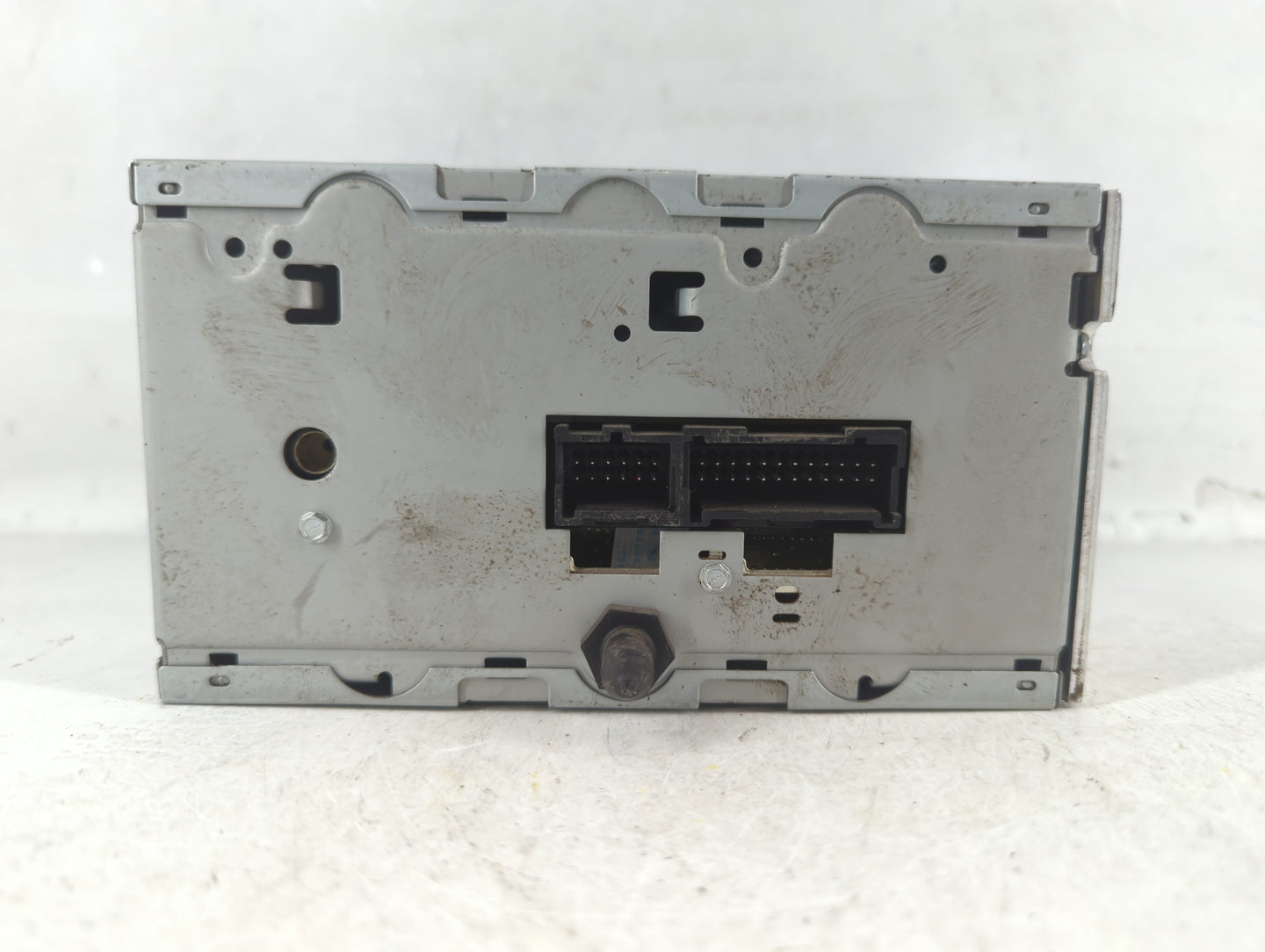 2000-2002 Chevrolet Impala Radio AM FM Cd Player Receiver Replacement Fits Fits 2000 2001 2002 OEM Used Auto Parts - Oemusedautoparts1.com