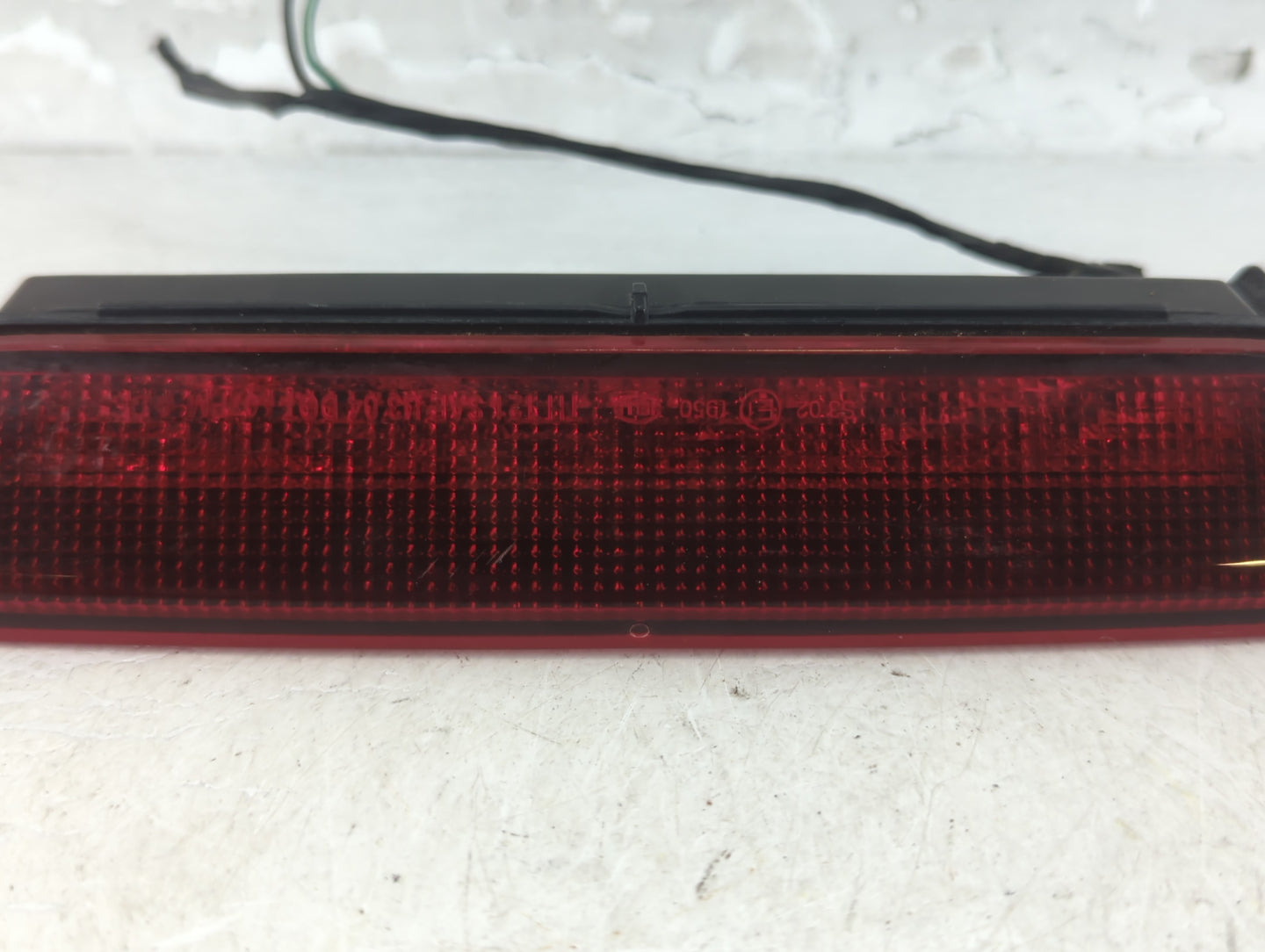 2011 Jeep Grand Cherokee Third Brake Light Tail Light P/N:05303754AD Fits OEM Used Auto Parts - Oemusedautoparts1.com