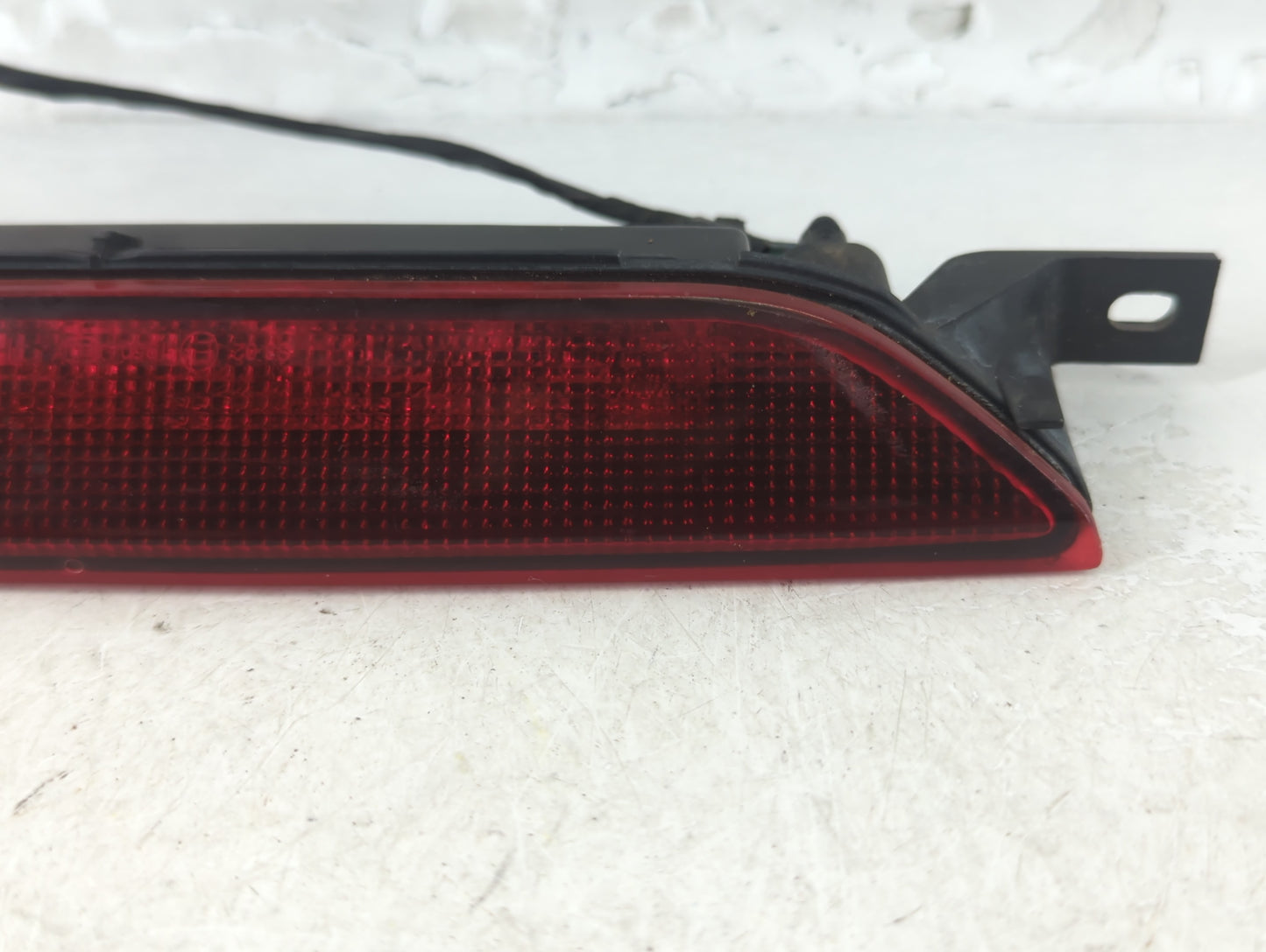 2011 Jeep Grand Cherokee Third Brake Light Tail Light P/N:05303754AD Fits OEM Used Auto Parts - Oemusedautoparts1.com