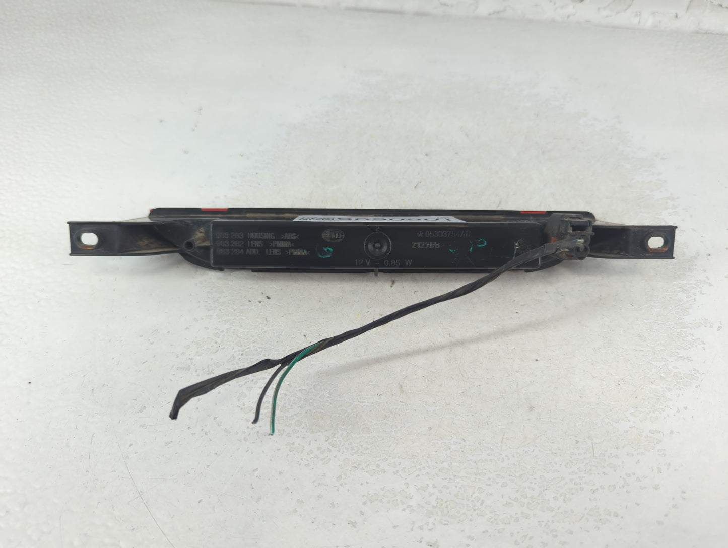 2011 Jeep Grand Cherokee Third Brake Light Tail Light P/N:05303754AD Fits OEM Used Auto Parts - Oemusedautoparts1.com