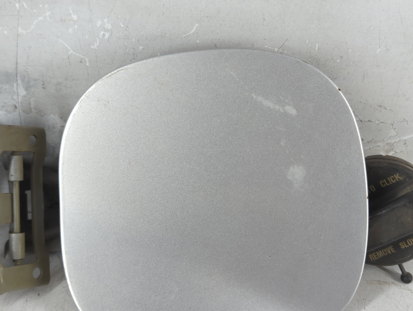 2005 Honda Pilot Fuel Tank Door Lid Gas Tank - Oemusedautoparts1.com