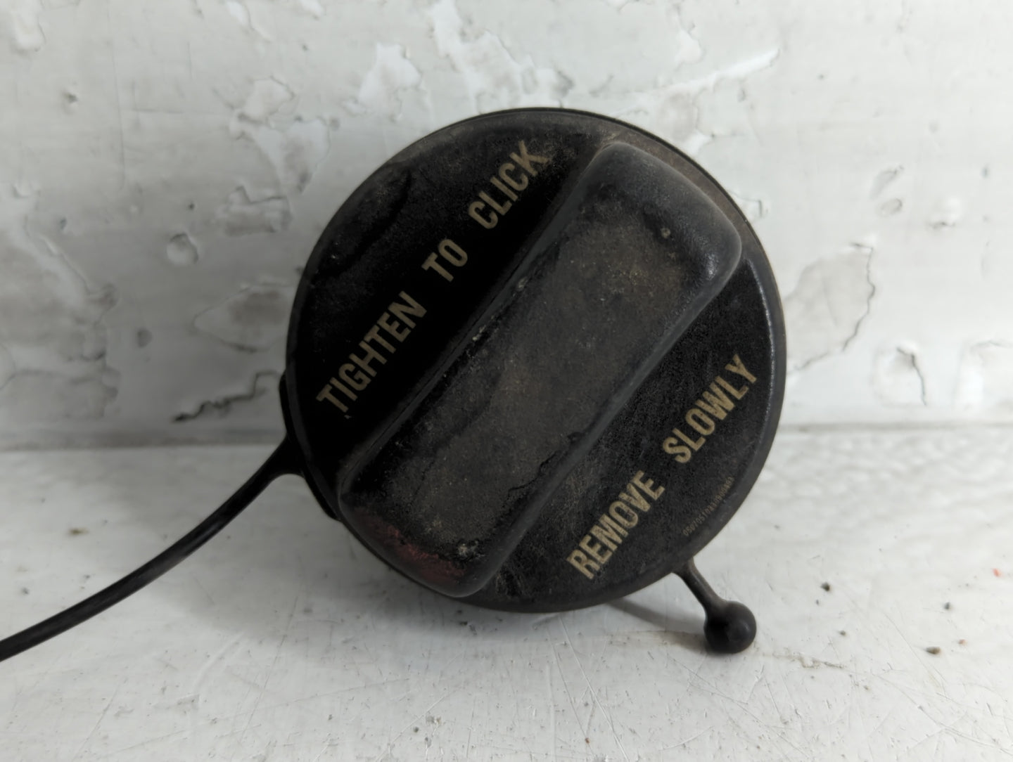 2005 Honda Pilot Fuel Tank Door Lid Gas Tank - Oemusedautoparts1.com