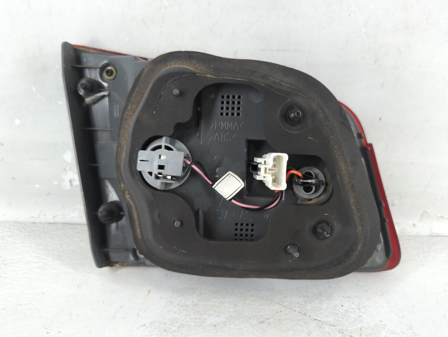 2006-2008 Kia Optima Tail Light Assembly Passenger Right OEM P/N:92406-2G0 Fits Fits 2006 2007 2008 OEM Used Auto Parts - Oemusedautoparts1.com
