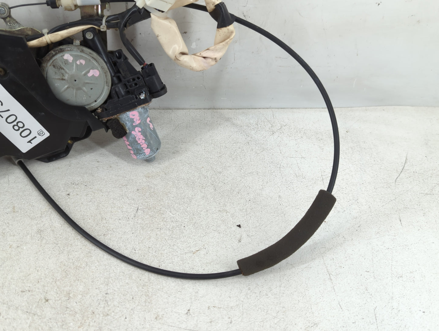 2004-2010 Toyota Sienna Driver Rear Door Window Oem