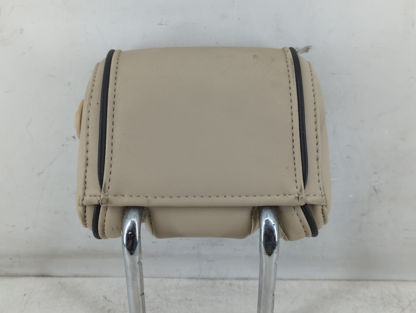2011-2012 Lincoln Mkz Headrest Head Rest Front Driver Passenger Seat Fits Fits 2011 2012 OEM Used Auto Parts - Oemusedautoparts1.com