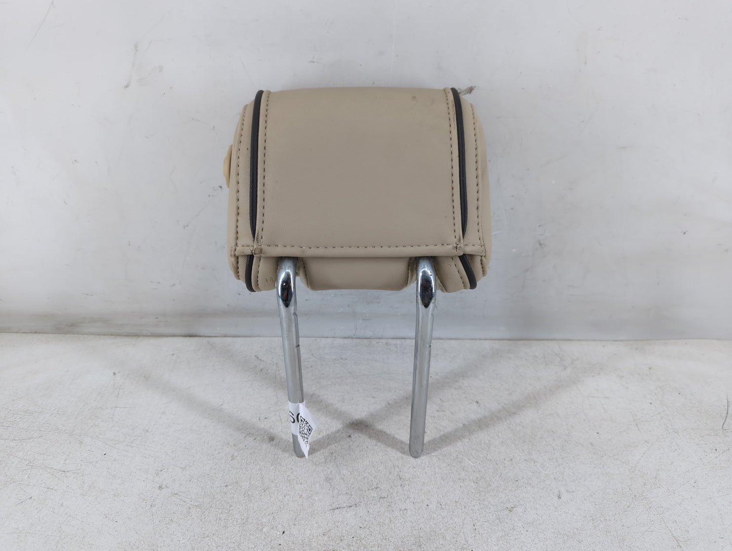 2011-2012 Lincoln Mkz Headrest Head Rest Front Driver Passenger Seat Fits Fits 2011 2012 OEM Used Auto Parts - Oemusedautoparts1.com