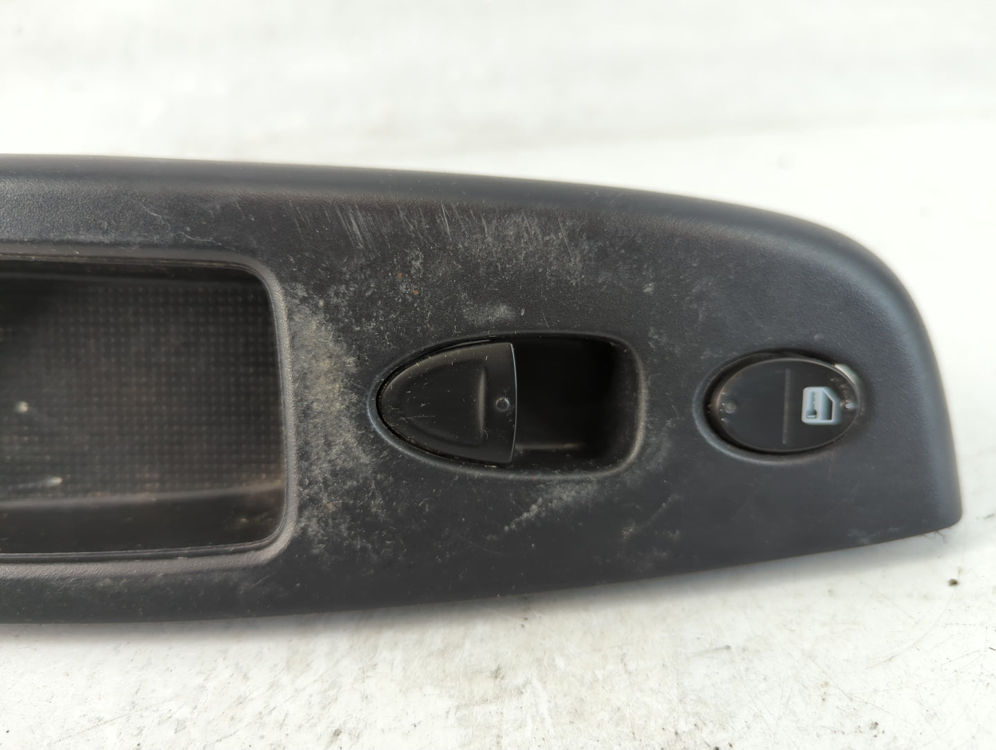 2003 Lincoln Navigator Master Power Window Switch Replacement Driver Side Left Fits OEM Used Auto Parts - Oemusedautoparts1.com