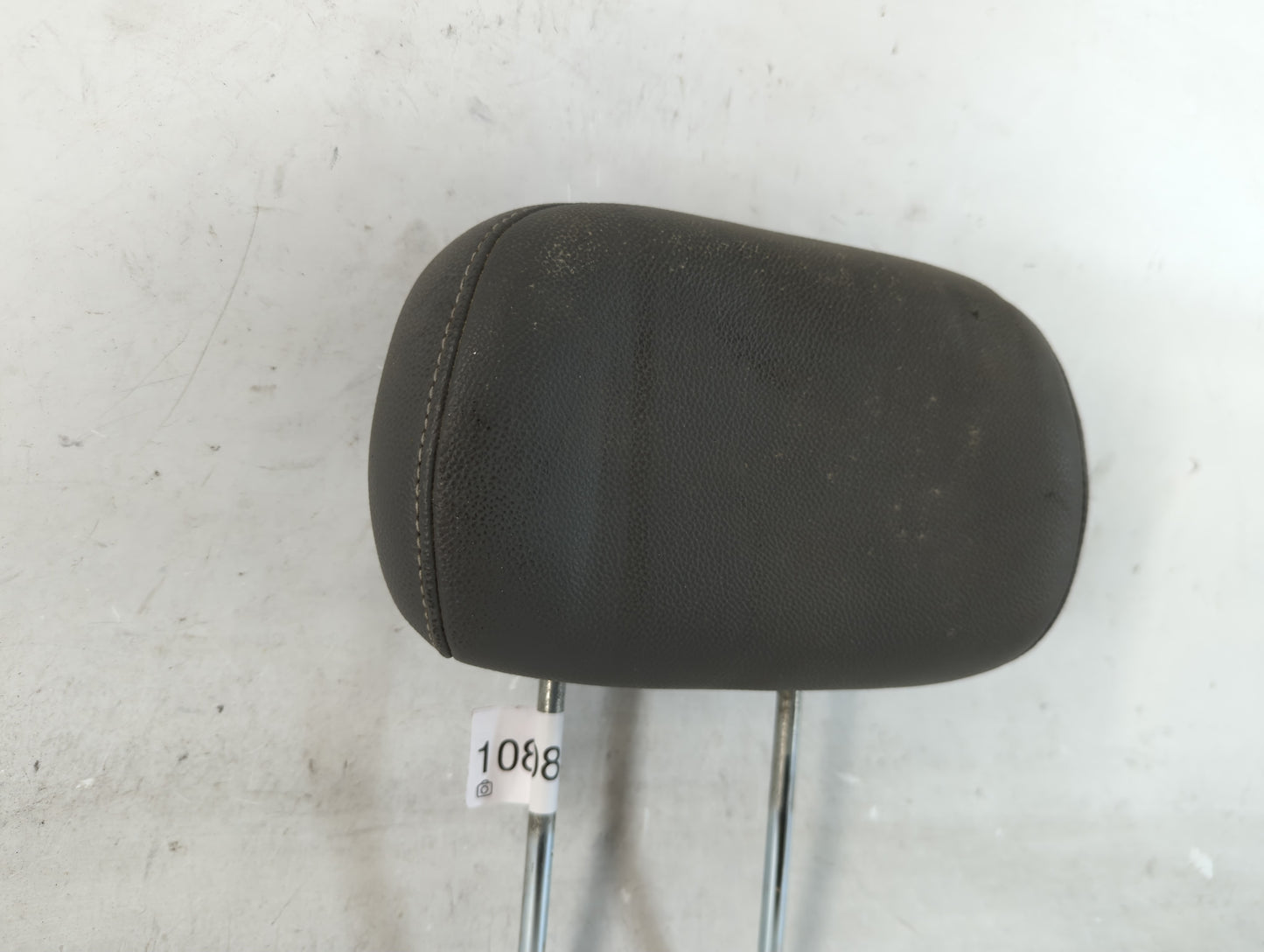 2008-2010 Chrysler Town & Country Headrest Head Rest Front Driver Passenger Seat Fits Fits 2008 2009 2010 OEM Used Auto Parts - Oemusedautoparts1.com