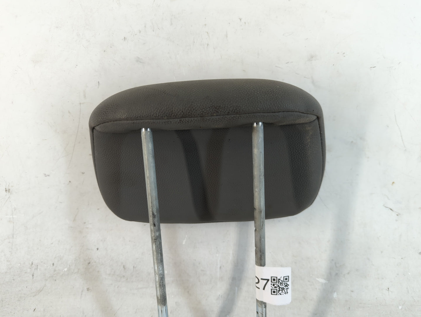 2008-2010 Chrysler Town & Country Headrest Head Rest Front Driver Passenger Seat Fits Fits 2008 2009 2010 OEM Used Auto Parts - Oemusedautoparts1.com