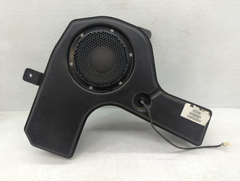 compare product 2006 Dodge Durango Speaker/subwoofer