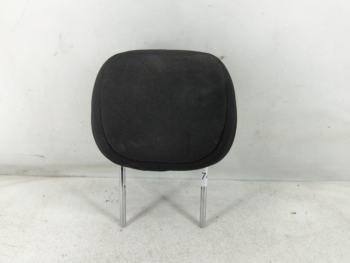 2013-2016 Dodge Dart Headrest Head Rest Front Driver Passenger Seat Fits Fits 2013 2014 2015 2016 OEM Used Auto Parts - Oemusedautoparts1.com