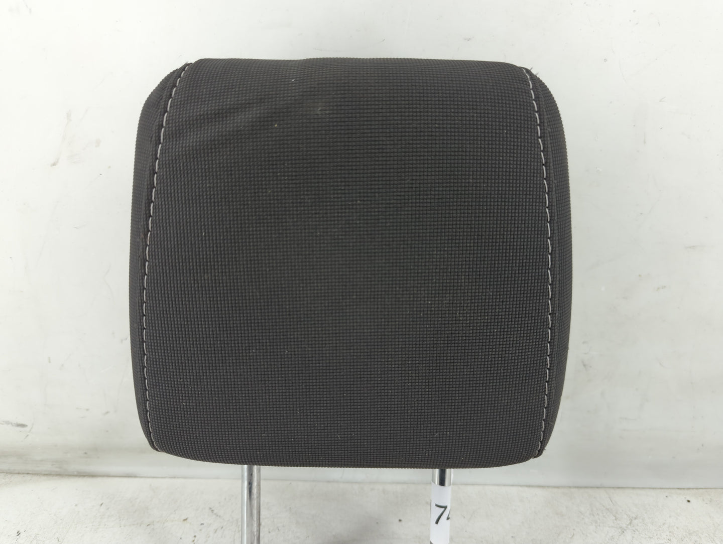 2013-2014 Ford Focus Headrest Head Rest Front Driver Passenger Seat Fits Fits 2013 2014 OEM Used Auto Parts - Oemusedautoparts1.com