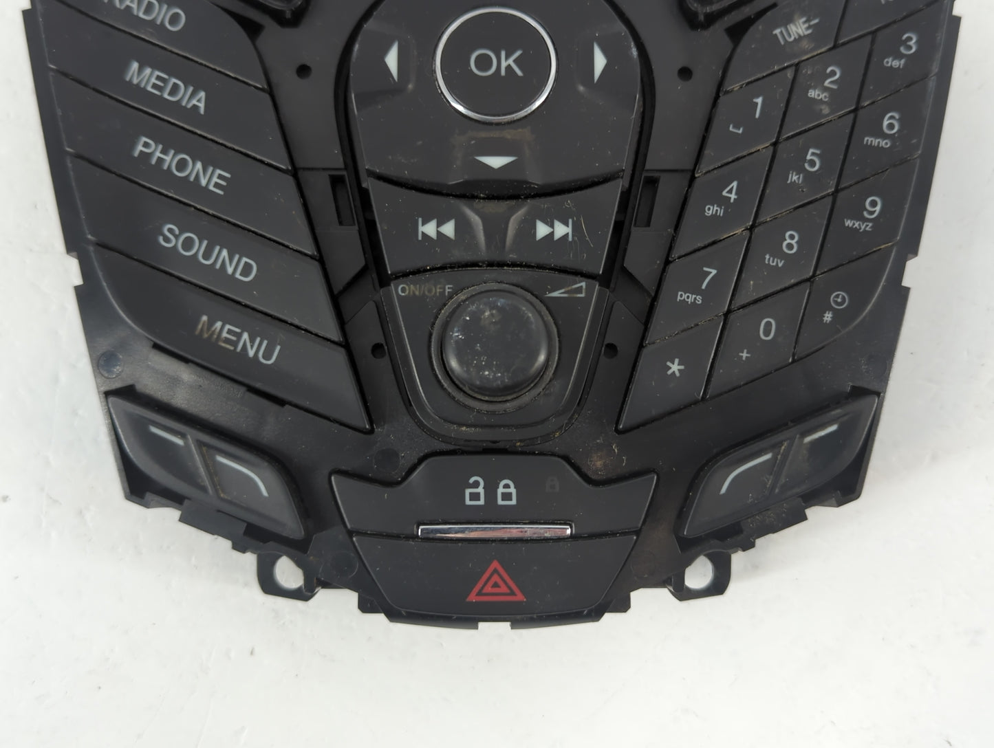 2012-2013 Ford Focus Radio AM FM Cd Player Receiver Replacement P/N:DM5T 18K811 LA Fits Fits 2012 2013 OEM Used Auto Parts - Oemusedautoparts1.com
