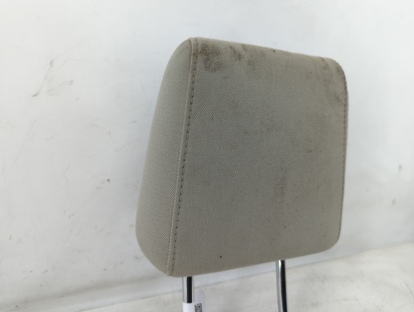 2012 Ford Focus Headrest Head Rest Front Driver Passenger Seat Fits OEM Used Auto Parts - Oemusedautoparts1.com
