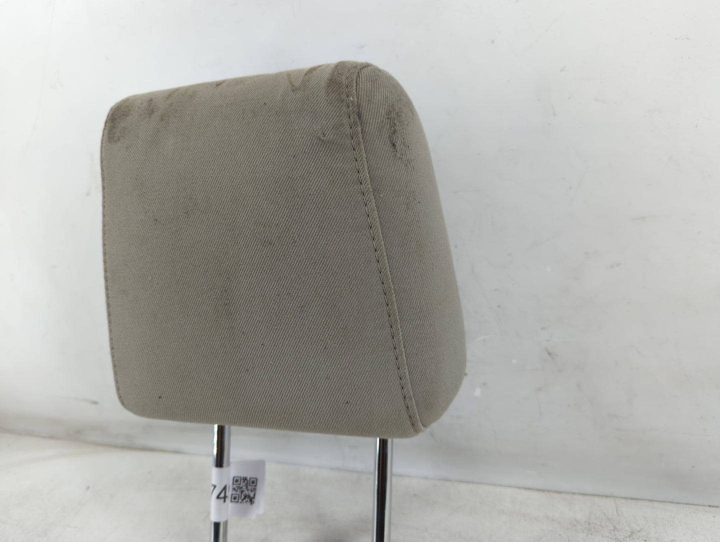 2012 Ford Focus Headrest Head Rest Front Driver Passenger Seat Fits OEM Used Auto Parts - Oemusedautoparts1.com