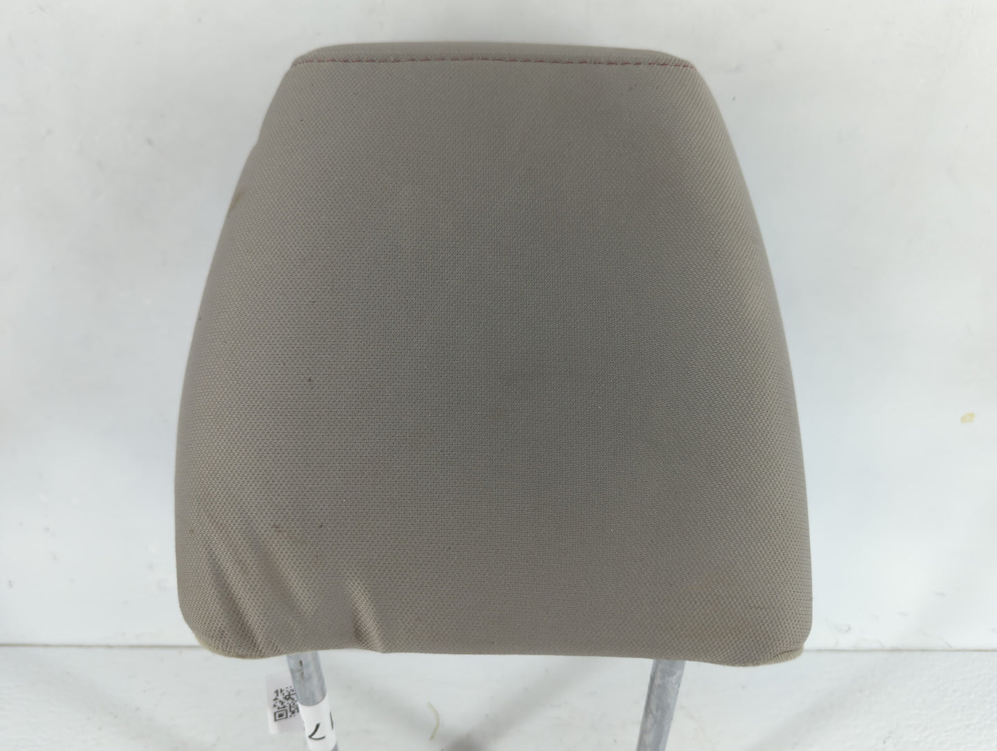2010-2012 Ford Taurus Headrest Head Rest Front Driver Passenger Seat Fits Fits 2010 2011 2012 OEM Used Auto Parts - Oemusedautoparts1.com