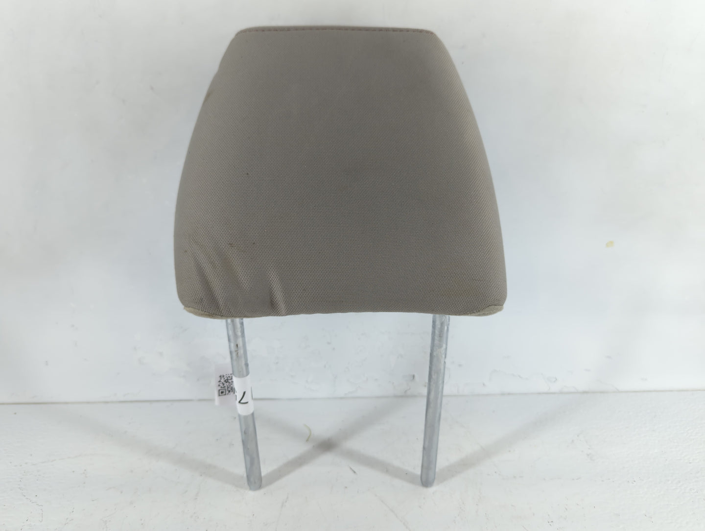2010-2012 Ford Taurus Headrest Head Rest Front Driver Passenger Seat Fits Fits 2010 2011 2012 OEM Used Auto Parts - Oemusedautoparts1.com