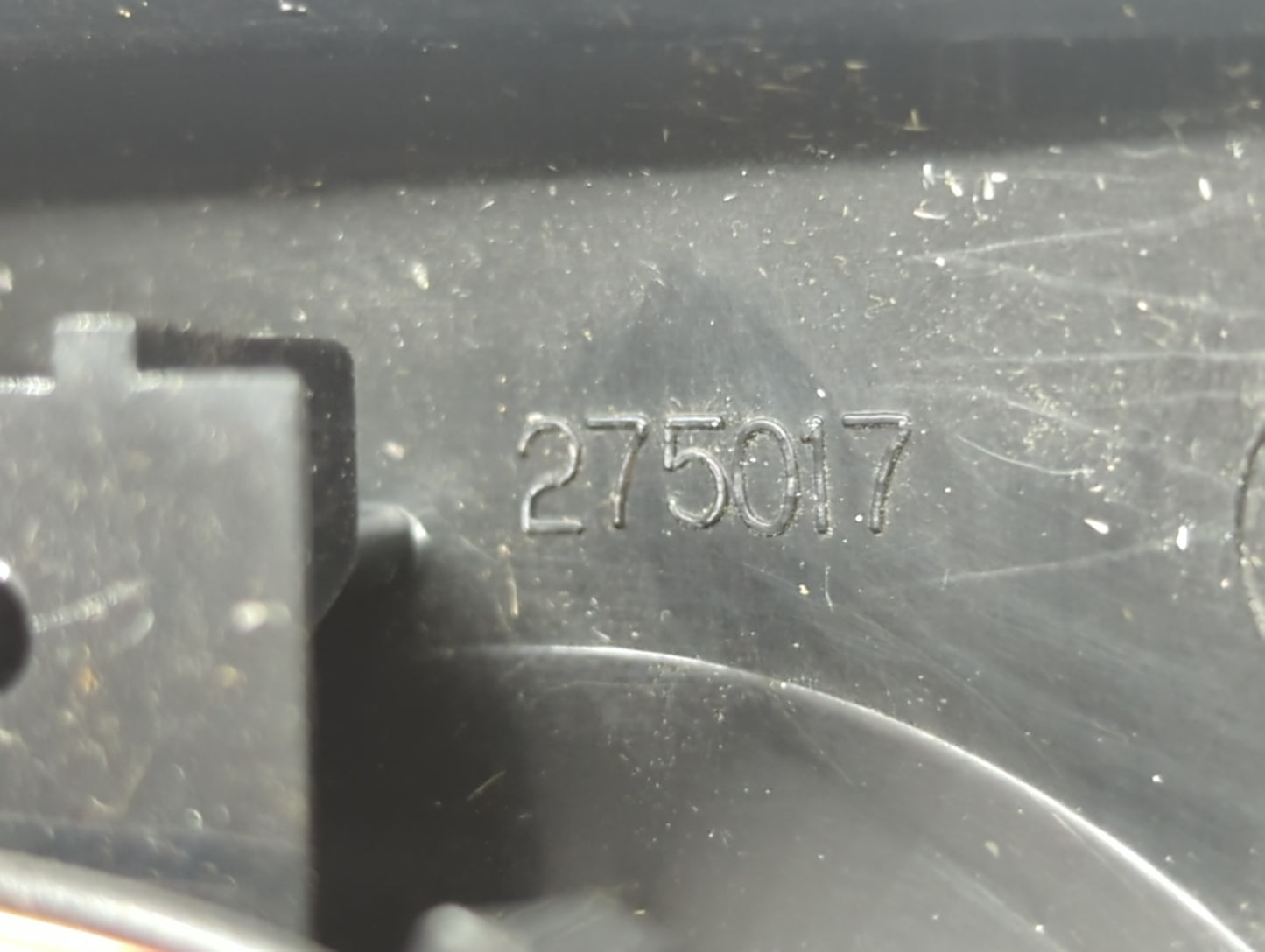 2013 Chrysler 200 Overhead Roof Console - Oemusedautoparts1.com