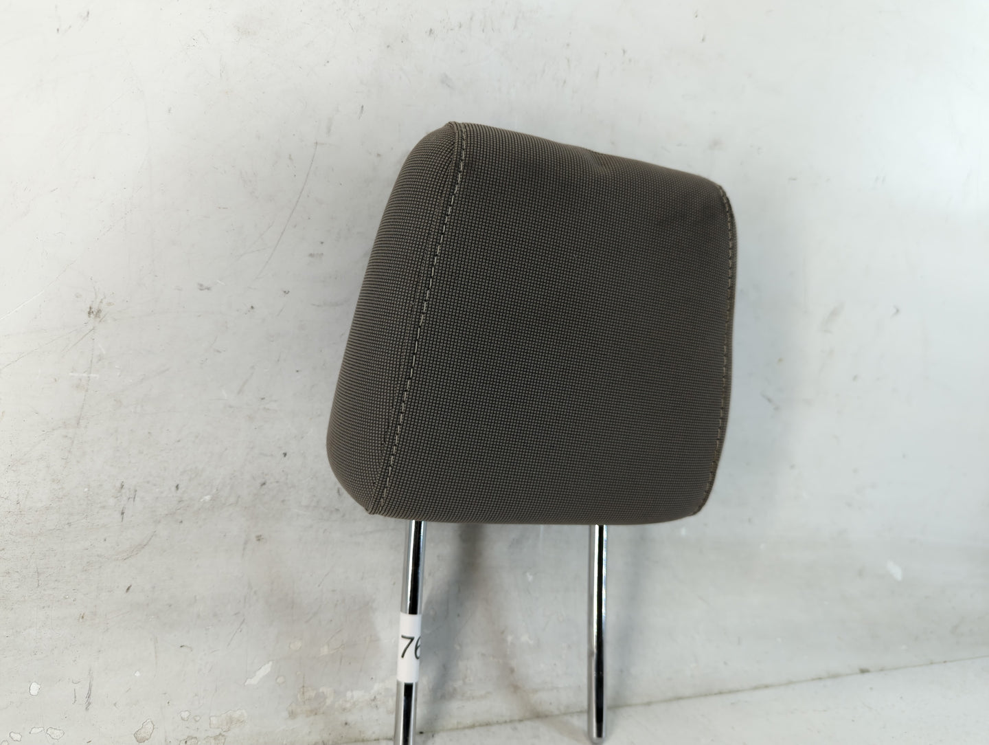 2013-2014 Ford Focus Headrest Head Rest Front Driver Passenger Seat Fits Fits 2013 2014 OEM Used Auto Parts - Oemusedautoparts1.com