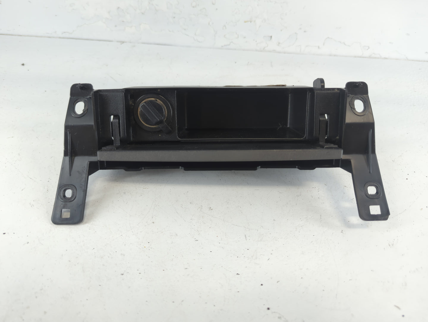 2016 Ford Taurus Center Dash Storage Bin - Oemusedautoparts1.com